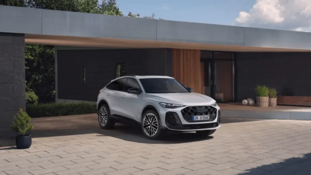 โค้งสุดท้าย อาวดี้ ประเทศไทย แรงได้ใจ เปิดไฮไลท์เด็ดรับงาน Motor Expo SUV เทคโนโลยี Plug-in Hybrid เจเนอเรชันล่าสุด “The all-new Q5 e‑hybrid” รุ่นใหม่หมดจด นำเข้าทั้งคัน พร้อมจัดดีลพิเศษ BUY NOW ให้ลูกค้าทุกรุ่น รีบคว้าและจองด่วนก่อนปีหน้า ราคาขึ้นตามภาษีใหม่