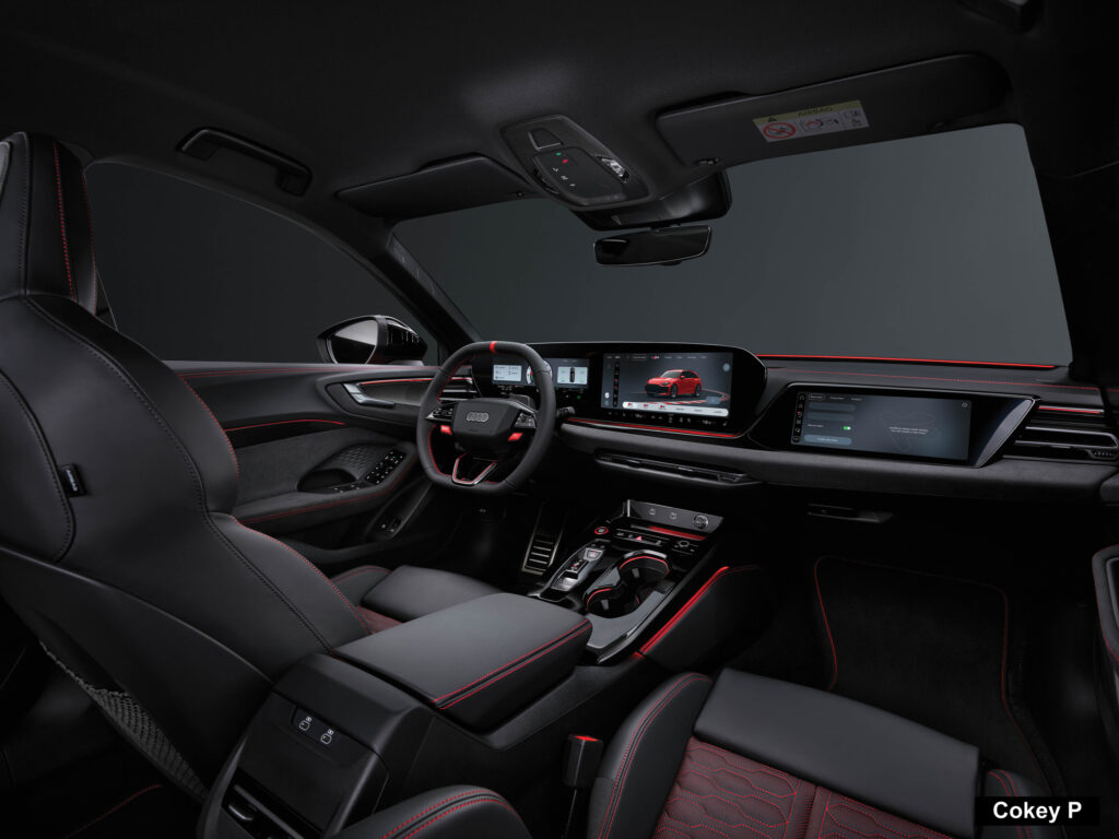Progressiv red metallic, indoor static photo, interior